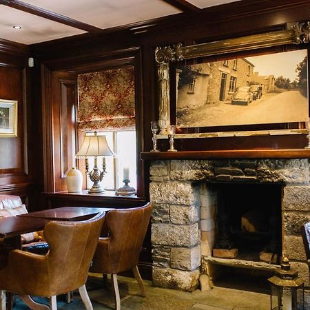 Riverbank, Country Pub And Guesthouse Карикмакрос Екстериор снимка