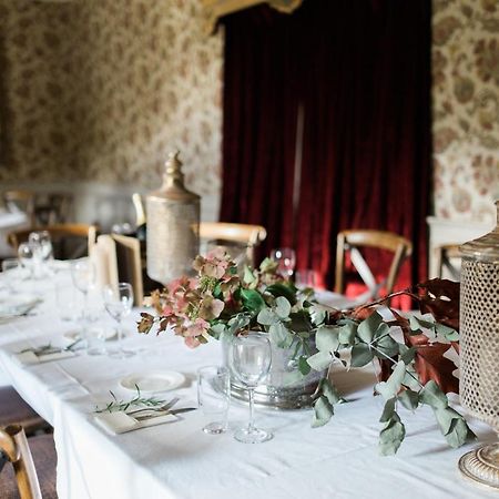 Riverbank, Country Pub And Guesthouse Карикмакрос Екстериор снимка