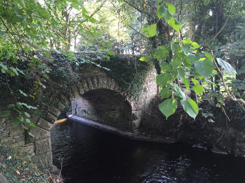 Riverbank, Country Pub And Guesthouse Карикмакрос Екстериор снимка